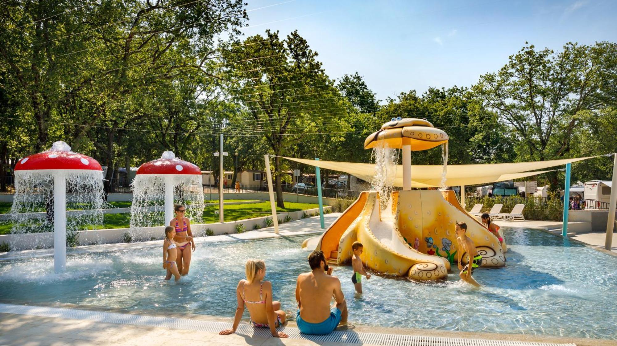 Aminess Planet Camping Maravea Resort - Pitches Novigrad Istria 外观 照片